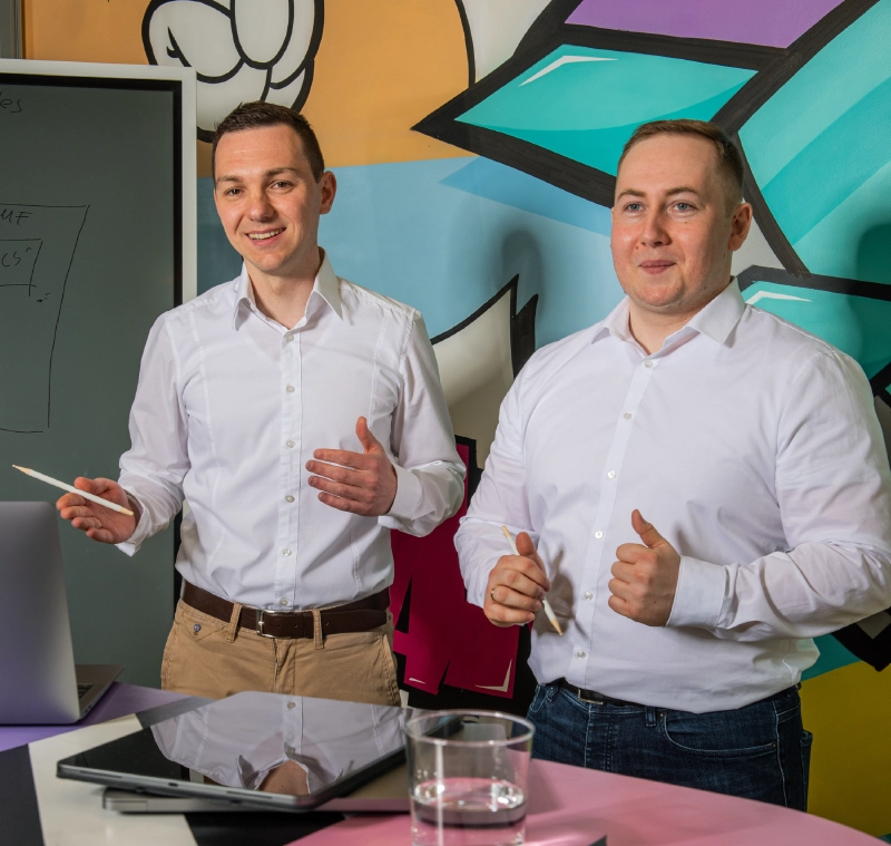 IT-Trainings - We love to share knowledge